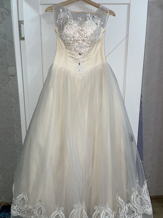 Свабедное платье