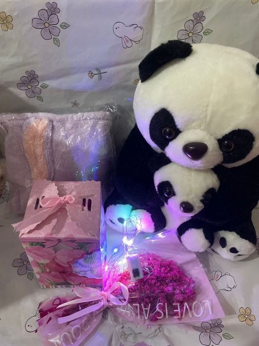 Гирляндой  бокс  на подарок  продам  .