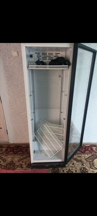 Muzlatgich sotiladi...