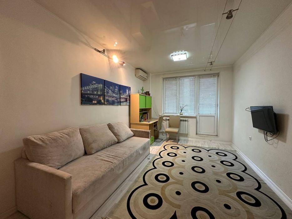 Сдается 3 ком Метро Космонавтов