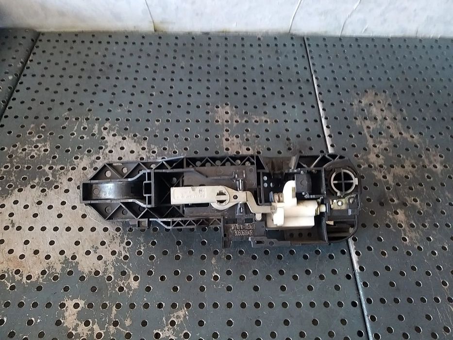 Maner usa dreapta fata renault scenic 3 806060041r
