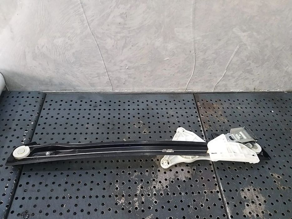 Macara stanga spate mercedes e class w212 983897101