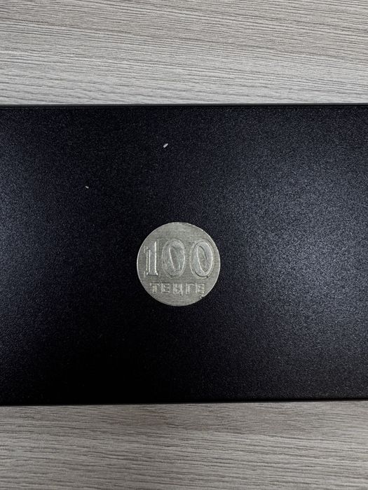 ПРОДАМ МОНЕТА 100тг с деффектом