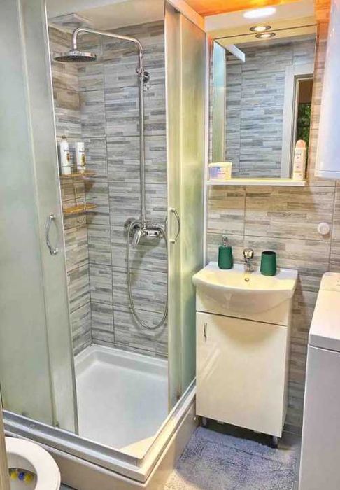 Дава се под наем Едностаен апартамент в Пловдив, Коматевски възел - 40 кв.м за 198.9 € - Снимка #2