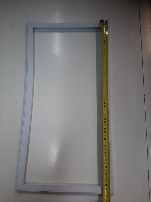 Уплотнитель-Резинка двери холодильника POLAIR