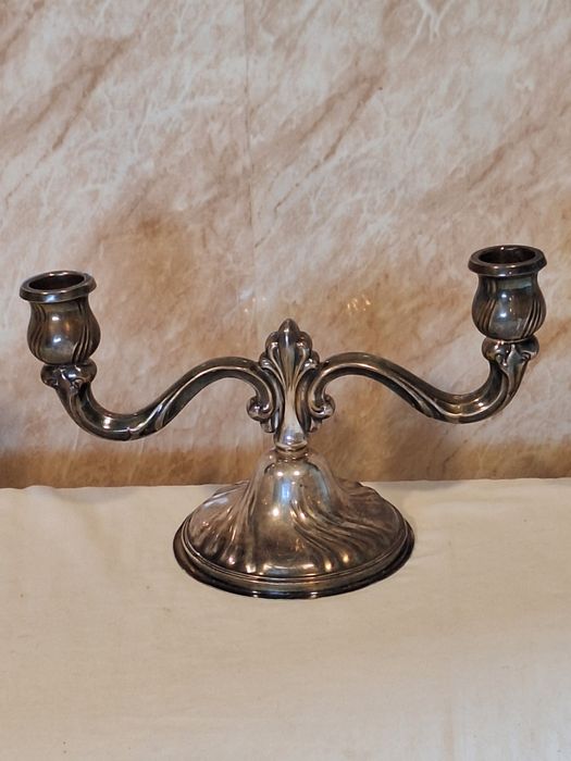 Стариннен сребърен свещник 800