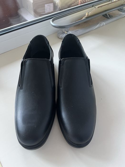 Продам мужские летние туфли