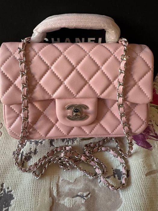 Нова чанта на Chanel