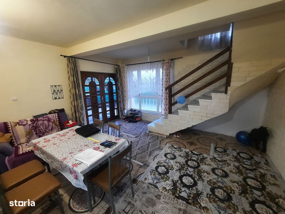 Vand casa cu etaj teren 6,8 Ari Micula jud Satu Mare
