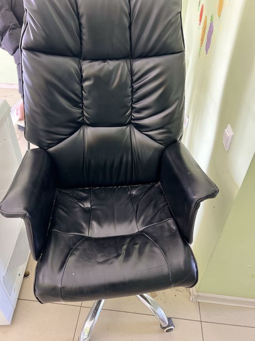 Кресло кожаное мягкое