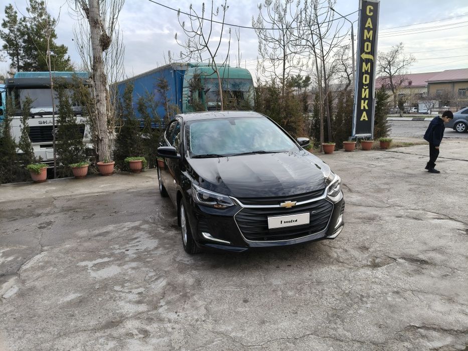 Onix Premier Turbo 2 AT Full