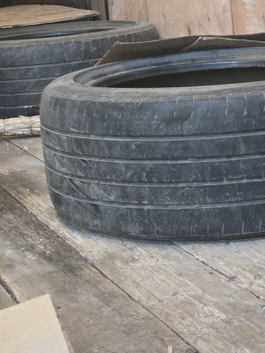 Продам шины  комплект r18