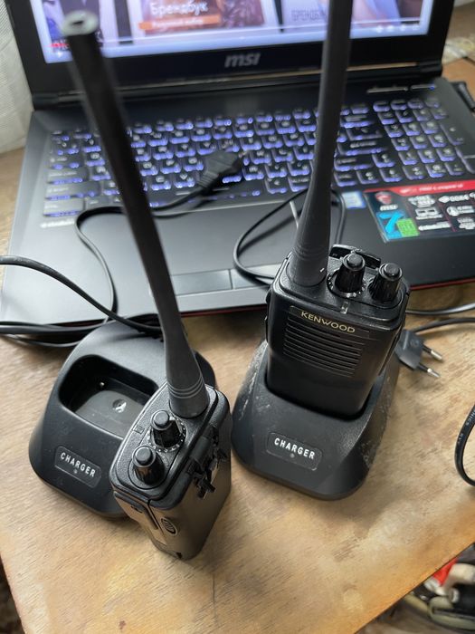 Рация Kenwood