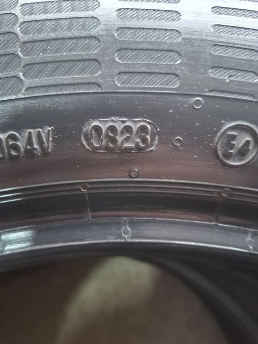 4 Летни гуми Континентал 215/60/17 ДОТ23 7мм