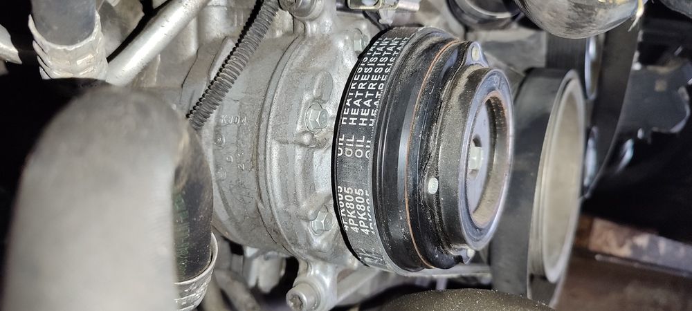 Компрессор кондиционера N63 ,e70,e71