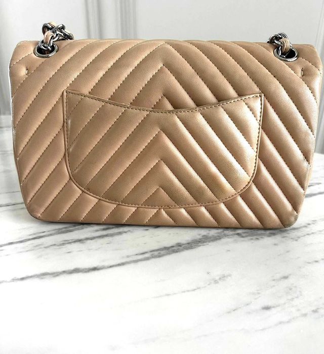 Чанта "Chanel chevron" от агнешка кожа цвят бежово
