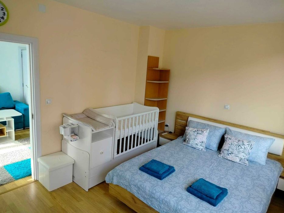 Дава се под наем Тристаен апартамент в София, Изток - 84 кв.м за 91.8 € - Снимка #3