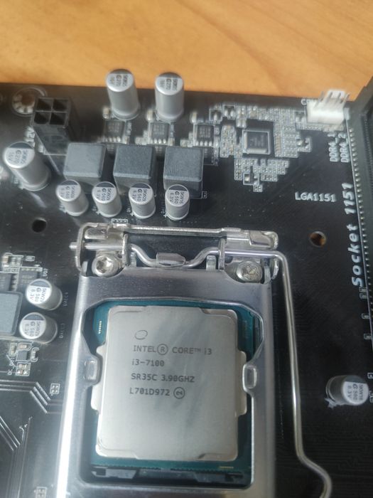 Процессор I3-7100