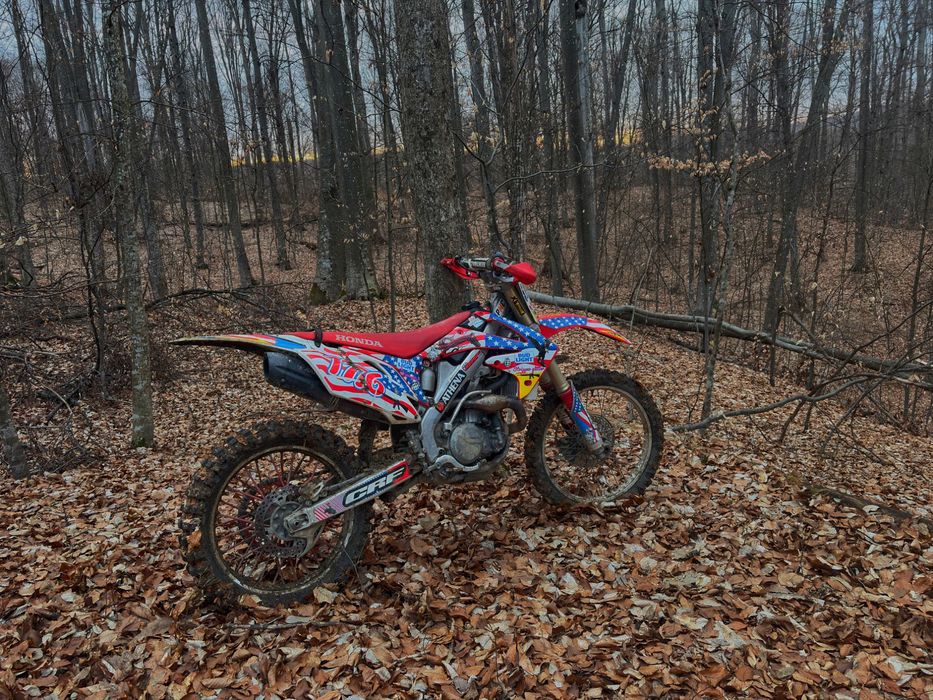 Vând Honda crf450R injecție