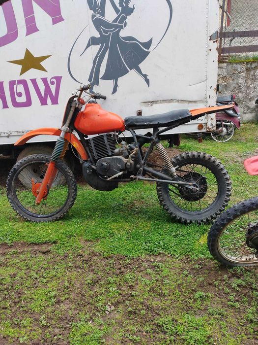 Продава се Промишлена сграда в Генерал Тошево - 2000 кв.м за 25 €/кв.м - Снимка #3