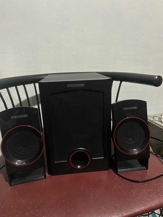 Продам колонки Microlab 2.1 — мощный звук за доступную цену!