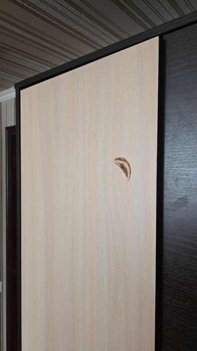 Продам Шкаф срочно