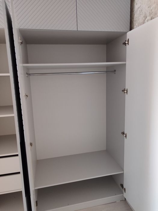 Продам шкаф четырёхдверный