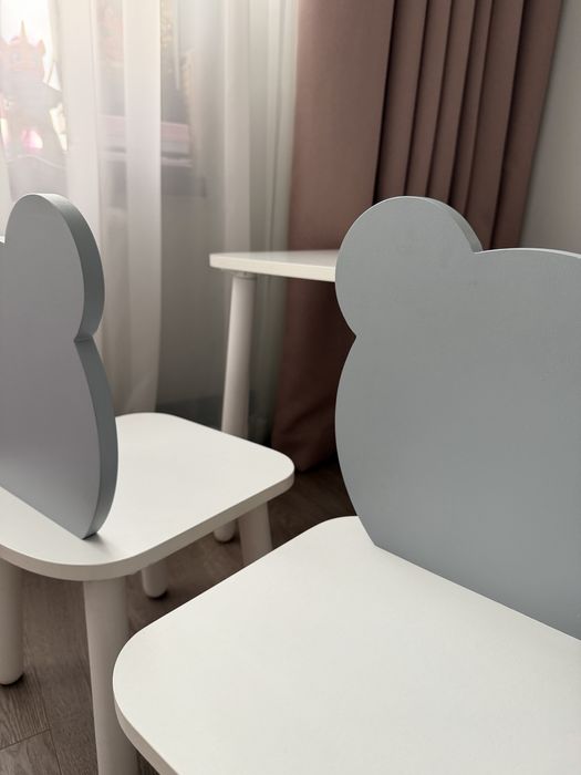 детский стол со стульями