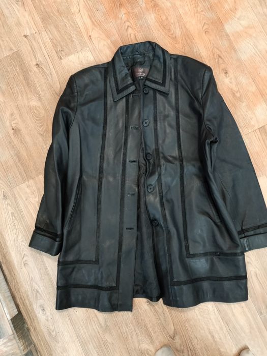 Куртки женские разные