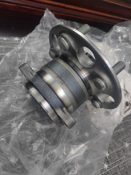 Заден Лагер с главина за Тойота Toyota RAV4 оригинален