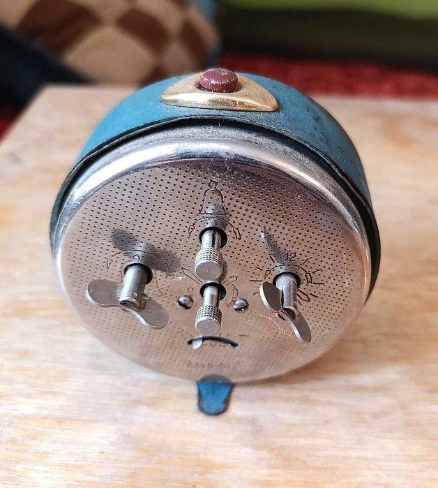 Стари будилници Слава Slava