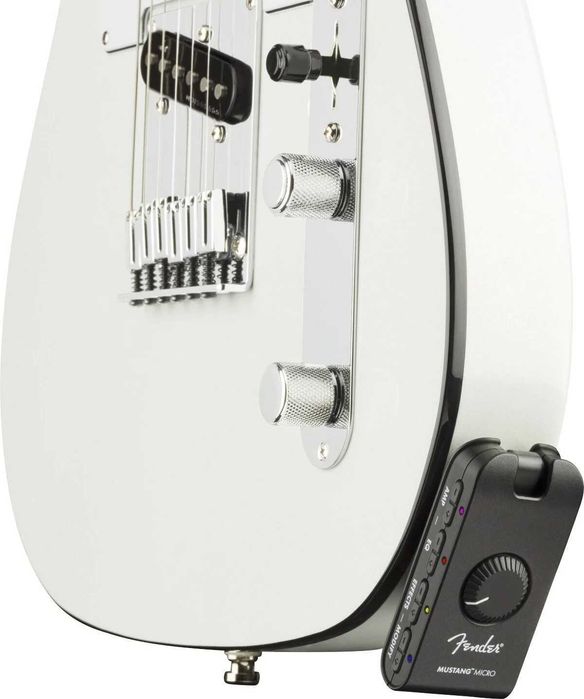 Fender Mustang Micro китарен усилвател + подарък