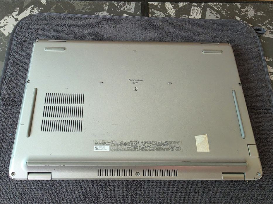 Dell Precision 3470 / i7-1270p / 16 GB DDR5 / NVIDIA T550 / 512 SSD