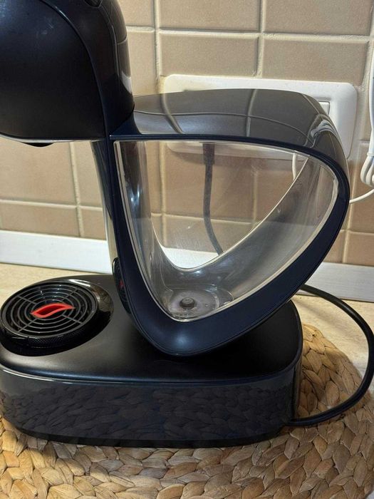 Vând espressor capsule Krups Nescafé Dolce Gusto Infinissima