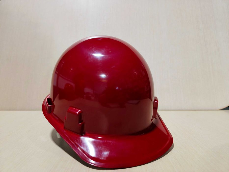 Каски на продажу