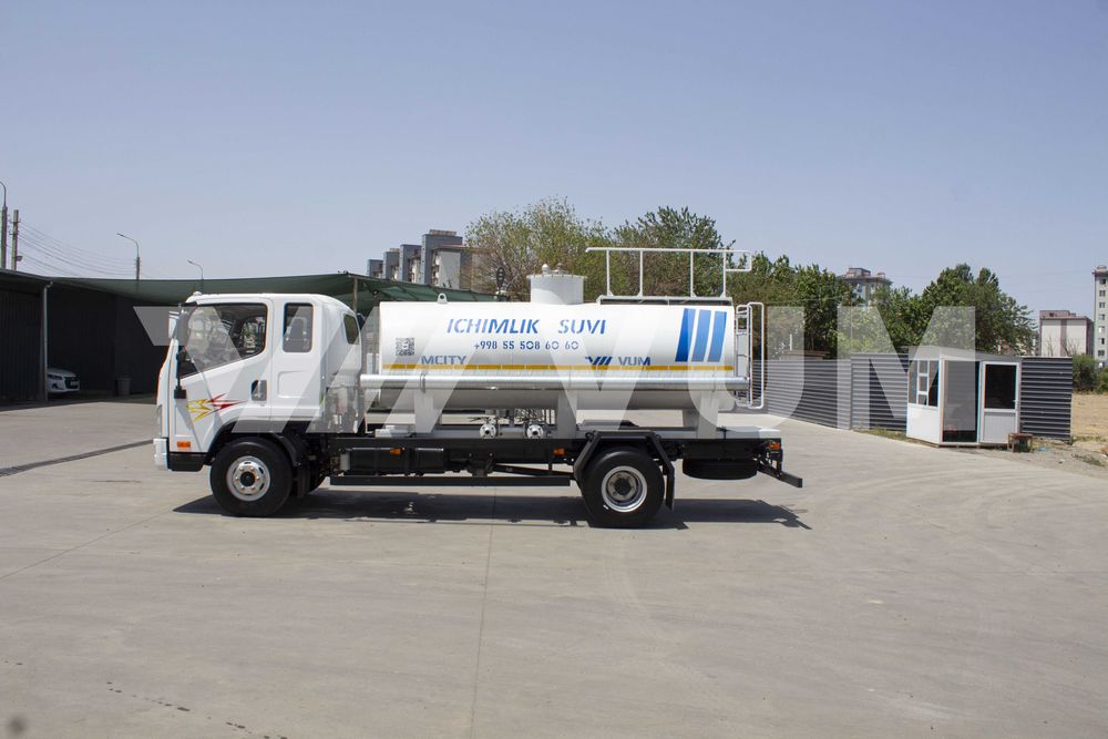 Водовоз питьевой воды FAW Tiger V (6 м³)