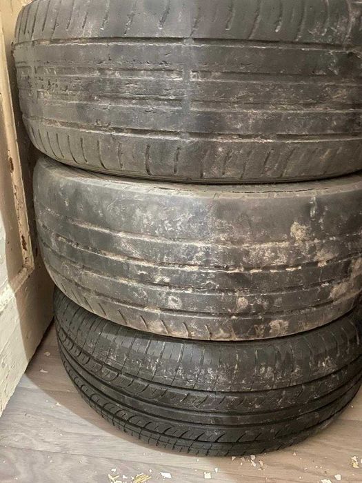Покрышка БУ 215/60/R16
