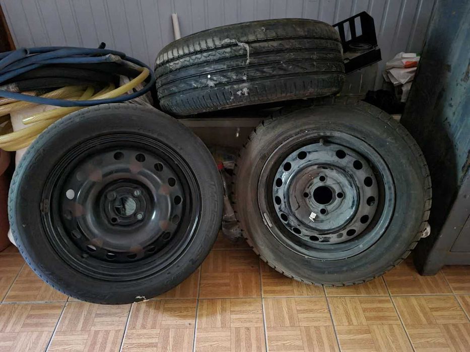 2 диска с шинами 2x r15 на нексию 1,2,3 спарк разбалтовка 4х100