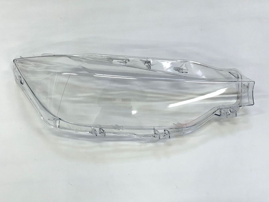 Стекло фар на БМВ