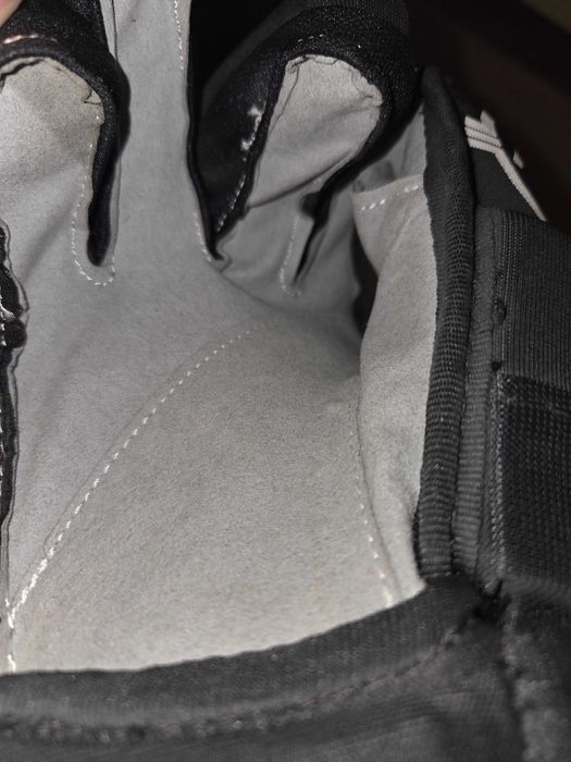 Ръкавици за хокей