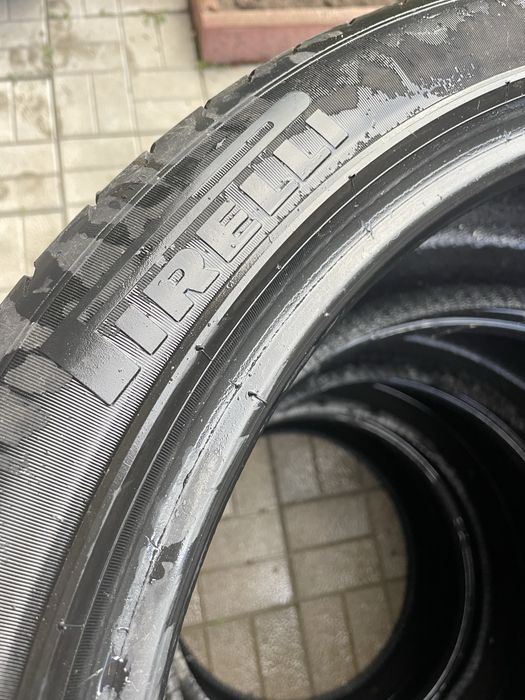 Anvelope vara 2 latimi 265/40/21 fata cu 295/35/21 spate