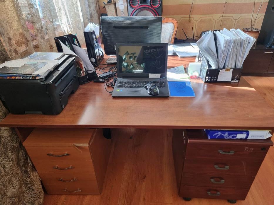 Офисные столы Б/у