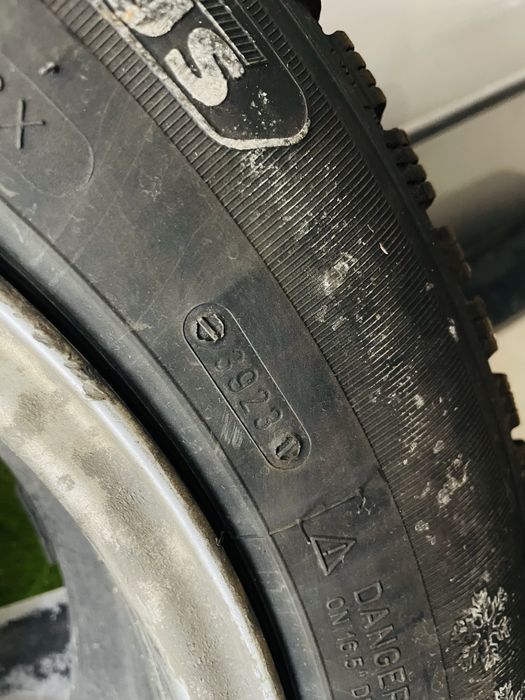 Джанти за е60/Е61 Е39 16 цола с чисто нови зимни гуми