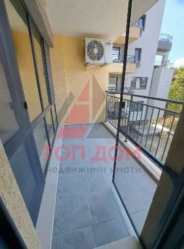 Дава се под наем Двустаен апартамент в Варна, Цветен квартал - 70 кв.м за 600 € - Снимка #12