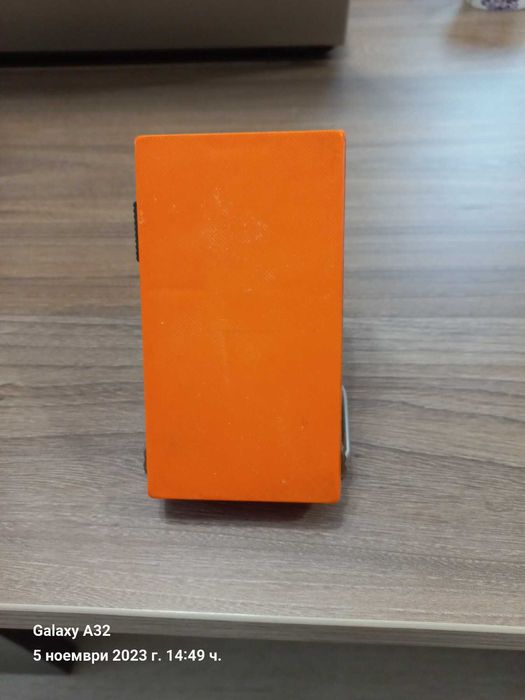 Камиончета "Татра" в мащаб ТТ 1:120, 2 броя + фенер от бившето DDR