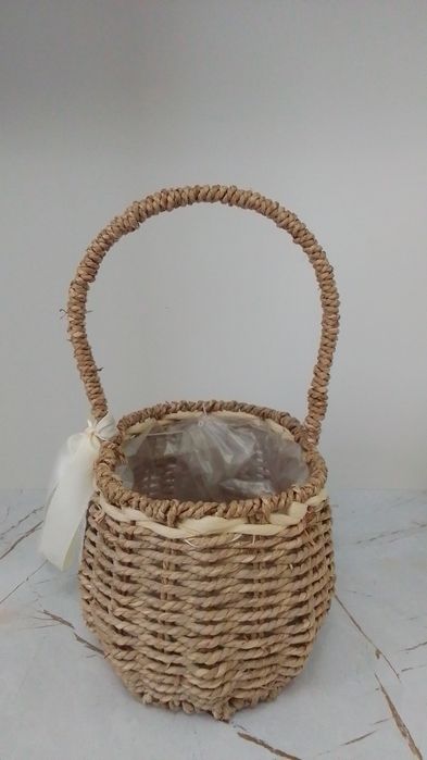 Продам корзину для цветов