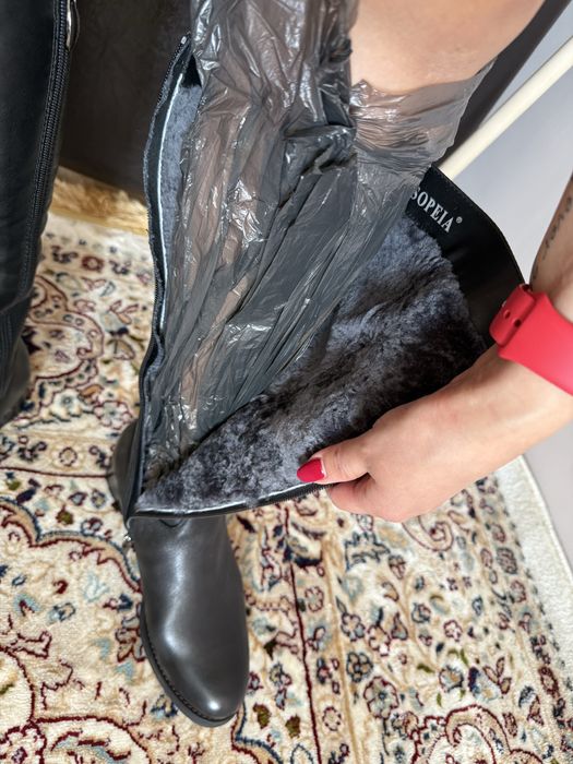 Женские зимние сапоги