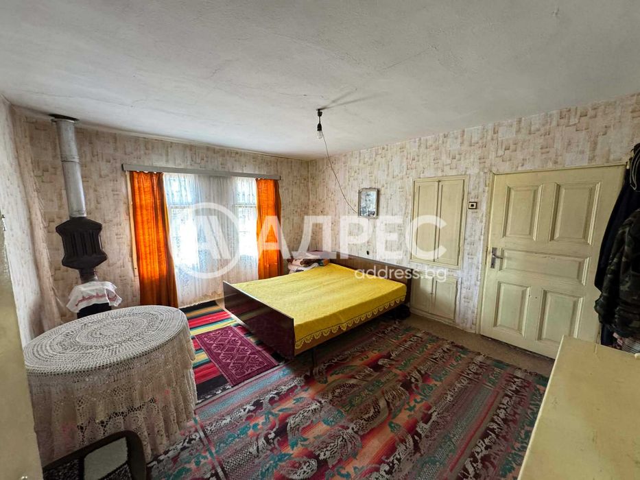 Продава се Къща в Попово - 200 кв.м за 125 €/кв.м - Снимка #1
