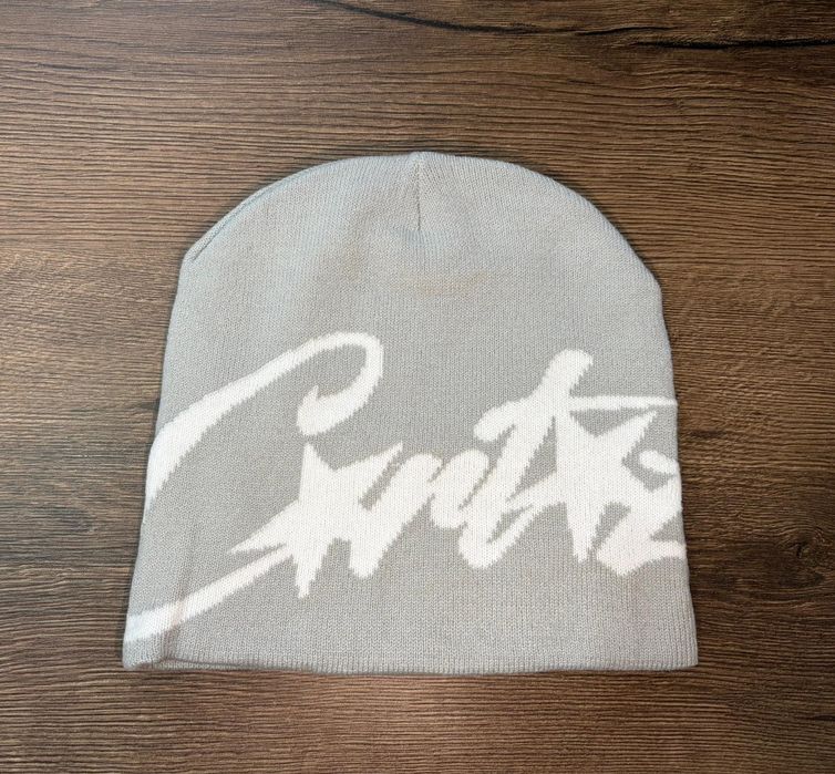 Шапки новые.  В наличии