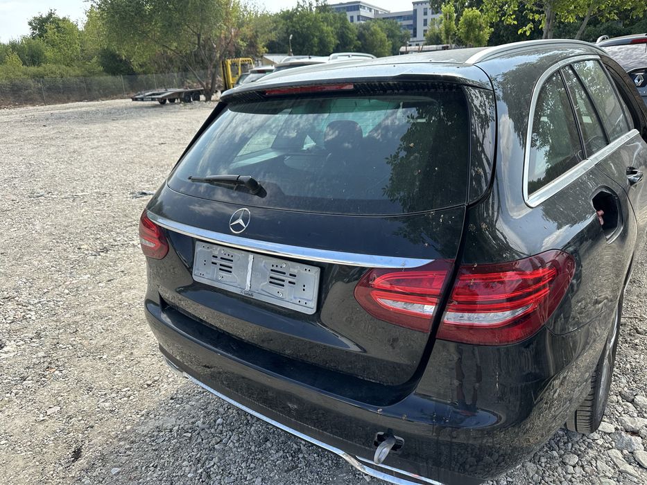 Врата багажник за Мерцедес W205 c220 комби след 2015г.!